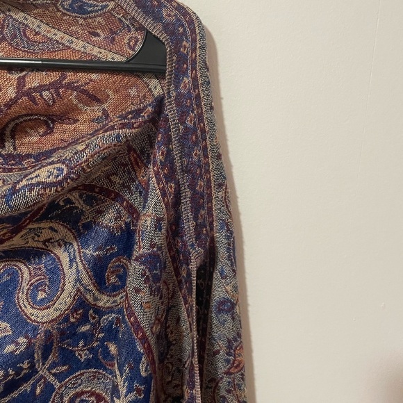 Tapestry Paisley Patterned Shawl/Poncho O/S - Picture 3 of 6